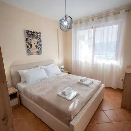 Center With Balcony * Durrës